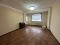 2-комнатная квартира · 64 м² · 6/9 этаж, Мкр. Кунаева 58 за 24.9 млн ₸ в Уральске, мкр Школьник — фото 4