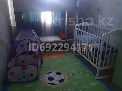Үйдің бір бөлігі · 4 бөлме · 91 м² · 8 сот., Алаш 6 — Дороги, бағасы: 5 млн 〒 в Жангызкудуке