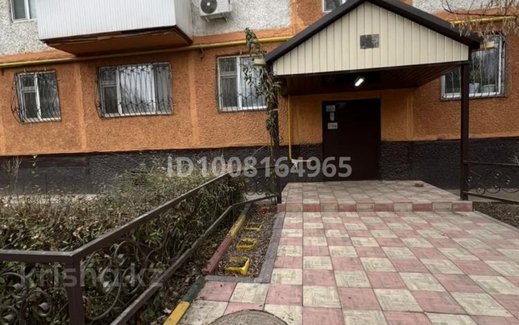 3-комнатная квартира · 63 м² · 1/5 этаж, мкр Акбулак 18 за 18.5 млн ₸ в Таразе — фото 2