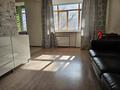2-комнатная квартира · 44.4 м² · 2/5 этаж, мкр Михайловка , Аманжолова 8 — Гостиница Чайка за 19.7 млн ₸ в Караганде, Казыбек би р-н — фото 2