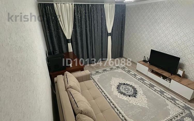 2-комнатная квартира · 48.2 м² · 2/5 этаж, мкр Михайловка , Григорий потанина 70 за 200 000 ₸ в Караганде, Казыбек би р-н — фото 2