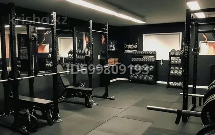 Готовый бизнес · 715 м², бағасы: 40 млн 〒 в Актобе, мкр. Алтын орда — фото 2