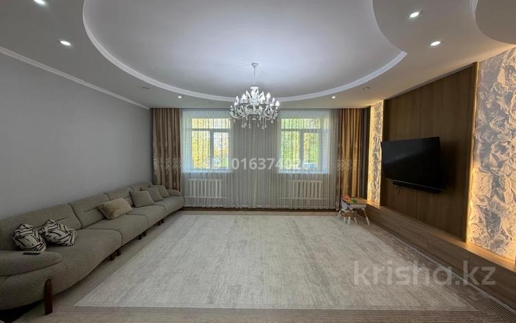 5-комнатная квартира · 170 м² · 1/2 этаж, мусрепова 13 — назарбаева за 80 млн ₸ в Петропавловске — фото 2