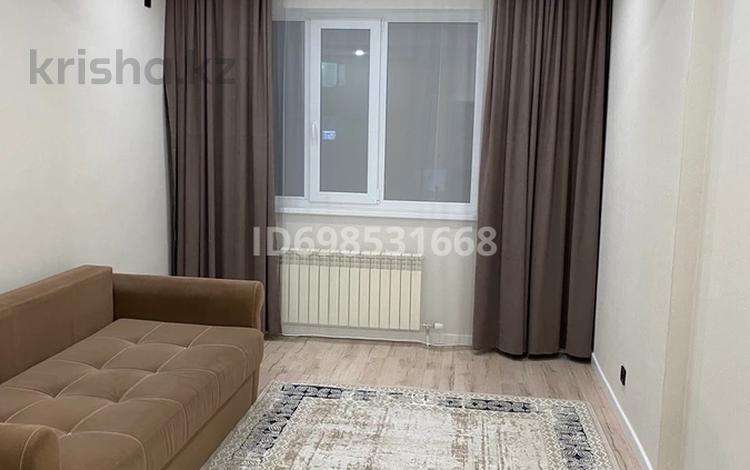 1-комнатная квартира, 40 м², 14/16 этаж, Кайыма Мухамедханова 17