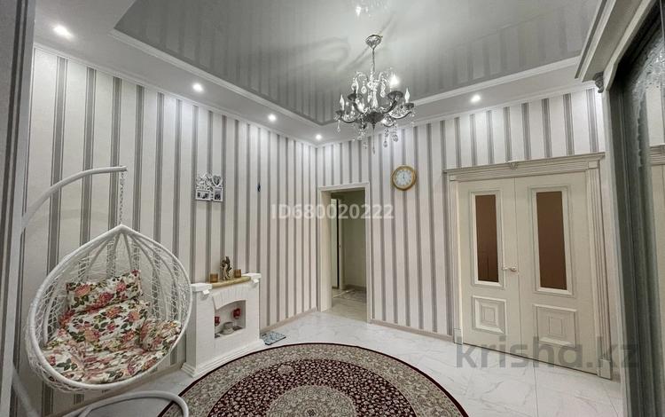 2-комнатная квартира · 87 м² · 5/6 этаж, мкр Нурсая, Акжарма 10 за 38 млн ₸ в Атырау — фото 10
