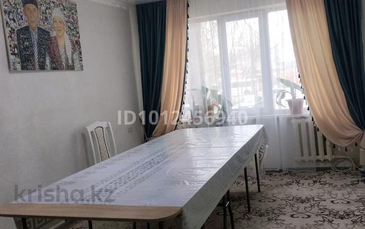3-бөлмелі пәтер · 79 м² · 1/5 қабат, 1 8 — Бакытжан магазин, бағасы: 16 млн ₸ в Жанатасе — фото 2