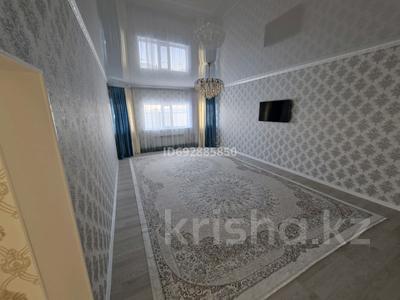 Отдельный дом • 4 комнаты • 160 м² • 10.3 сот., Бейбарыс Султан за 24 млн 〒 в Актобе, мкр Акжар