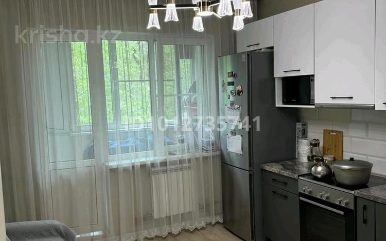 1-комнатная квартира · 42 м² · 5/5 этаж, мкр Айнабулак-3 143 за 24 млн ₸ в Алматы, Жетысуский р-н — фото 2