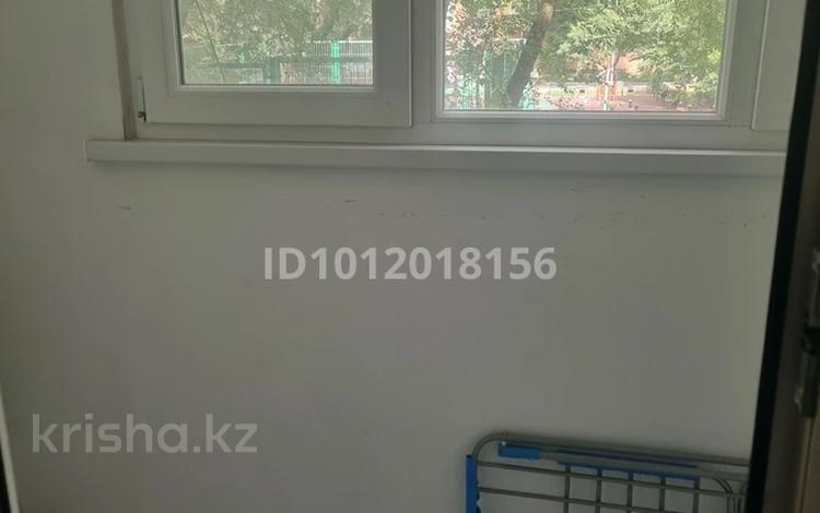 1-бөлмелі пәтер · 37 м² · 2/5 қабат, мкр Жетысу-4 19 — Абая момышулы, бағасы: 270 000 ₸ в Алматы, Ауэзовский р-н — фото 2