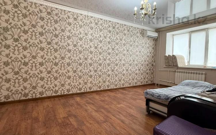 2-бөлмелі пәтер · 73 м² · 3/5 қабат, Алтын орда ш/а. 20В, бағасы: 26.5 млн ₸ в Актобе, мкр. Алтын орда — фото 2
