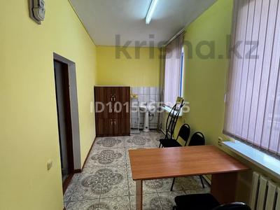 1 бөлме · 13 м² · 2/3 қабат, Ташенова 4/1, бағасы: 50 000 ₸ в Шымкенте, Аль-Фарабийский р-н
