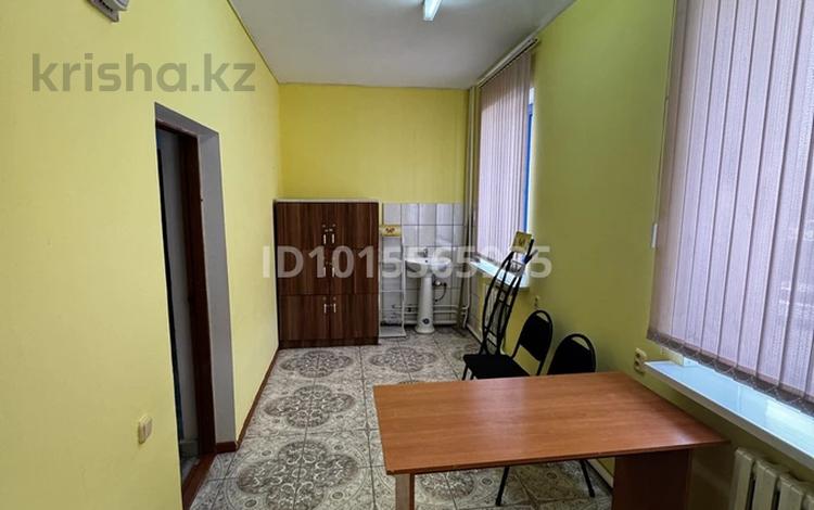 1 бөлме · 13 м² · 2/3 қабат, Ташенова 4/1, бағасы: 50 000 ₸ в Шымкенте, Аль-Фарабийский р-н — фото 2