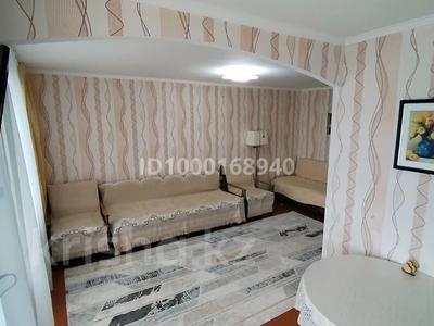 1-бөлмелі пәтер · 30.3 м² · 4/5 қабат, Кенесары 15 — За магазином Шанырак Центр, бағасы: 12 000 ₸ в Бурабае
