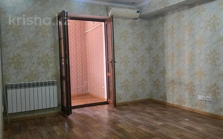 3-комнатная квартира · 85 м² · 2/5 этаж, Еримбетова 2 за 150 000 ₸ в Шымкенте — фото 2