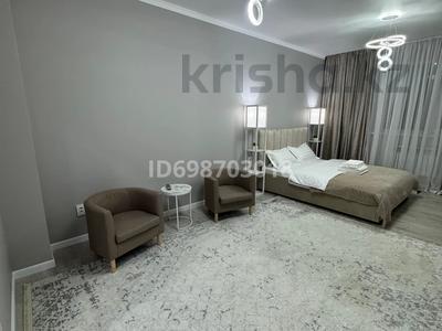 Тәулігіне пәтерлер в Атырауской обл.: 1-бөлмелі пәтер · 50 м² · 1/10 қабат, мкр Центральный, Абая 26/2 — Драмтеатр, NCOC,Насиха, Томирис, Эмбамунайгаз, Валиханова-Махамбета, бц Бакыт, бағасы: 16 000 〒 1-бөлмелі пәтер · 50 м² · 1/10 қабат, мкр Центральный, Абая 26/2 — Драмтеатр, NCOC,Насиха, Томирис, Эмбамунайгаз, Валиханова-Махамбета, бц Бакыт, бағасы: 16 000 〒 в Атырау