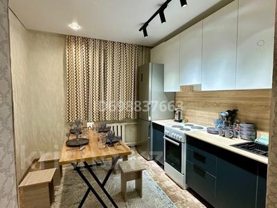 2-комнатная квартира · 56 м² · 1/9 этаж, Рысеулова 1Б — Напротив Цементника за 13 000 〒 в Семее