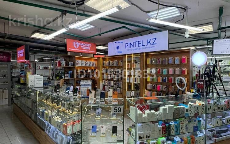 Готовый бутик мобильных аксессуаров Gadget Town · 20 м² за 12 млн ₸ в Астане, р-н Байконур — фото 2