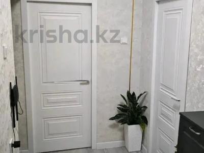 1-комнатная квартира · 42 м² · 2/5 этаж, мкр Аксай-4 за 29.5 млн ₸ в Алматы, Ауэзовский р-н