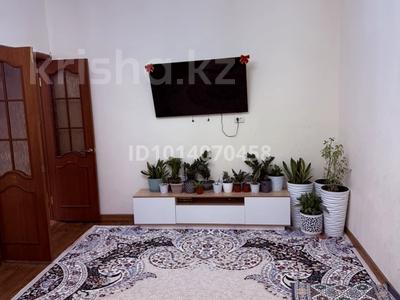 3-комнатная квартира · 76.6 м² · 2/5 этаж, Микрайон Карасу 21 — «Алтын булақ” баня 64 мектеп гимназия, Педагогикалық Колледж, Көп салалы Колледж, магнум за 27 млн ₸ в Шымкенте