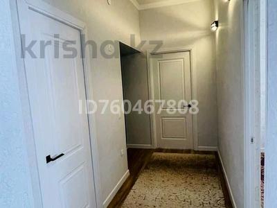 2-комнатная квартира · 67 м² · 1/7 этаж, 17-й мкр участок 45/1 — Возле мечеть за 200 000 ₸ в Актау