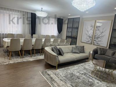 4-комнатная квартира · 170 м² · 2/5 этаж, мкр Юго-Восток, мкр Степной 2 14/15 за 99 млн ₸ в Караганде, Казыбек би р-н