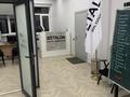 Свободное назначение, офисы, магазины и бутики, салоны красоты, фитнес и спорт, медцентры и аптеки, образование, развлечения, конференц-залы, кабинеты и рабочие места, студии · 270 м² за 2.3 млн ₸ в Алматы, Ауэзовский р-н — фото 14