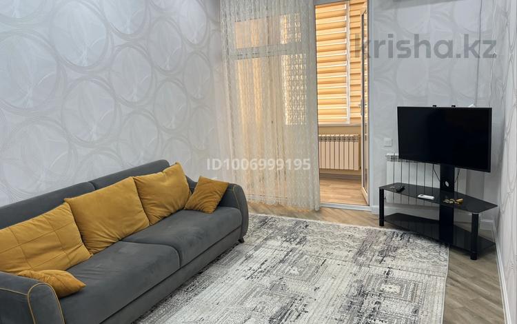2-комнатная квартира · 76 м² · 9/12 этаж, Кунаева 79 за 320 000 ₸ в Шымкенте, Аль-Фарабийский р-н — фото 2