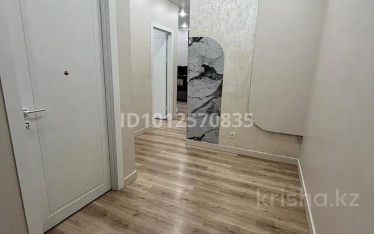 2-бөлмелі пәтер · 60 м² · 3/10 қабат, мкр Городской Аэропорт, Момышулы 15/2, бағасы: 350 000 ₸ в Караганде, Казыбек би р-н — фото 3