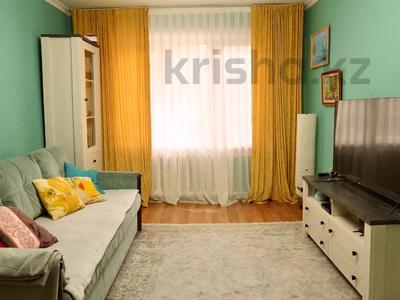 3-бөлмелі пәтер · 62 м² · 1/4 қабат, Көктем-2 ш/а., Бухар Жырау 32/1, бағасы: 55 млн ₸ в Алматы, Бостандыкский р-н