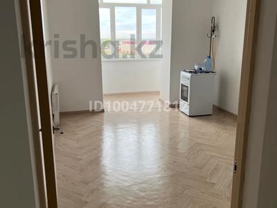 1-комнатная квартира · 60 м² · 9/9 этаж, Самал 70/3 — 10 мкр за 130 000 ₸ в Уральске