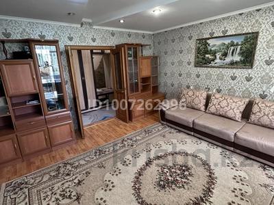 2-комнатная квартира · 54 м² · 4/5 этаж, мкр Юго-Восток, 30й микрорайон 3 за 18 млн 〒 в Караганде, Казыбек би р-н