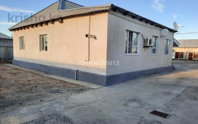 Отдельный дом · 4 комнаты · 100 м² · 9.25 сот., мкр Кайнар, Жумаш Бегалиев 94 за 19.5 млн ₸ в Атырау — фото 2