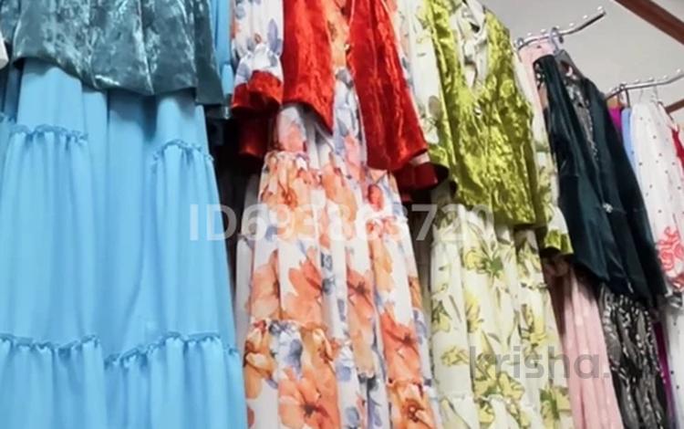 Бутик женской одежды, 25 м² за ~ 1.3 млн 〒 в Кульсары — фото 2