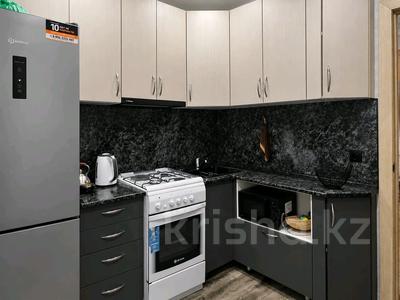 1-комнатная квартира · 29.3 м² · 3/5 этаж, Пришахтинск, Пришахтинск, 21й микрорайон — налоговая,школа 30 за 10 млн ₸ в Караганде, Алихана Бокейханова р-н