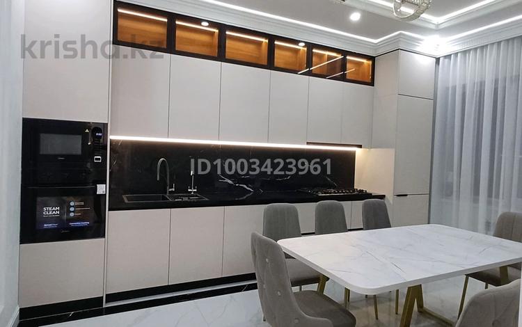 Үйдің бір бөлігі · 5 бөлме · 270 м² · 2 жүзд., Мамыр 11/2, бағасы: 63 млн ₸ в Актау, мкр Приморский — фото 81