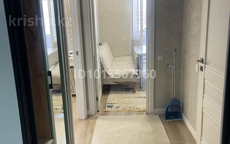 1-комнатная квартира · 39.5 м² · 4/12 этаж, Нажмиденова 15 за 26.5 млн ₸ в Астане, Сарайшык р-н — фото 2