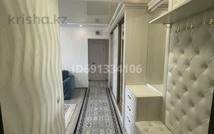 3-комнатная квартира · 68 м² · 4/9 этаж, Дулатова 167 за 38 млн 〒 в Семее — фото 2