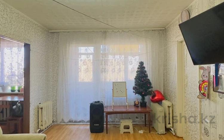 3-комнатная квартира · 48 м² · 5/5 этаж, Металлургов 26/3 за 7 млн ₸ в Темиртау — фото 2