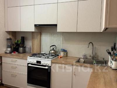 2-бөлмелі пәтер · 54 м² · 4/5 қабат, мкр 8, абилхайыр хана, бағасы: 19.5 млн ₸ в Актобе