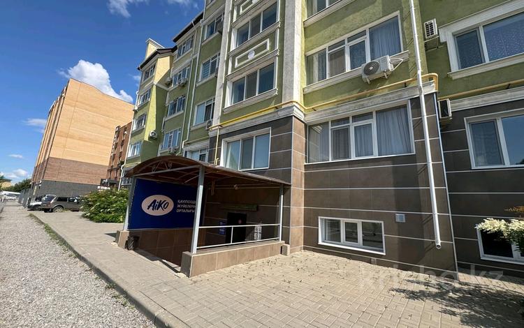 Свободное назначение, офисы, магазины и бутики, склады, салоны красоты, образование, развлечения · 95 м² за 32 млн 〒 в Актобе, мкр. Алтын орда — фото 2