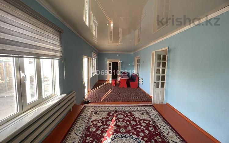 Часть дома • 9 комнат • 300 м² • 9 сот., Жансугуров за 18 млн 〒 в Туркестане — фото 2