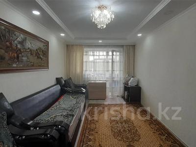 1-комнатная квартира, 34 м², 2/9 этаж, 8 МКР за ~ 8.3 млн 〒 в Темиртау