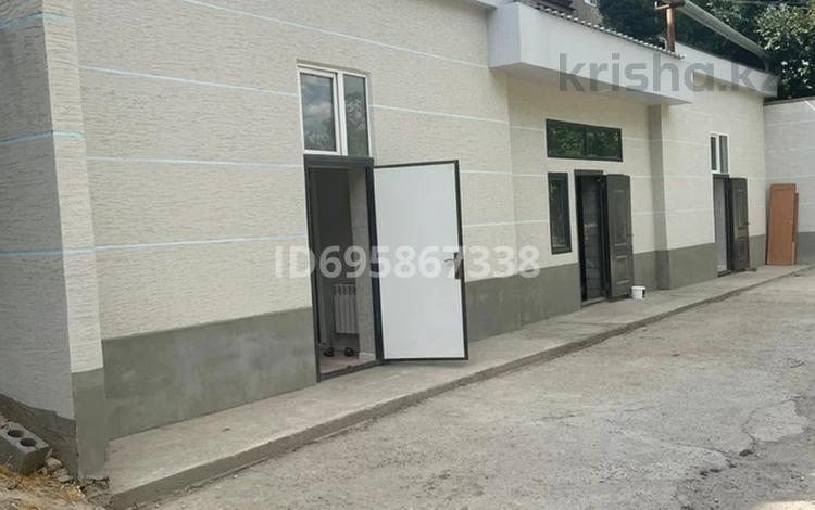 3-бөлмелі пәтер · 60 м² · 1/5 қабат, Тайманулы 1Б, бағасы: 15 млн ₸ в Шымкенте — фото 2