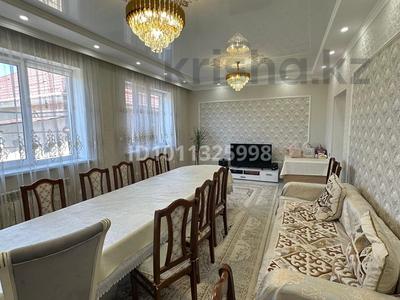 Отдельный дом · 6 комнат · 330 м² · , Нарумова за 68 млн ₸ в Туздыбастау (Калинино)