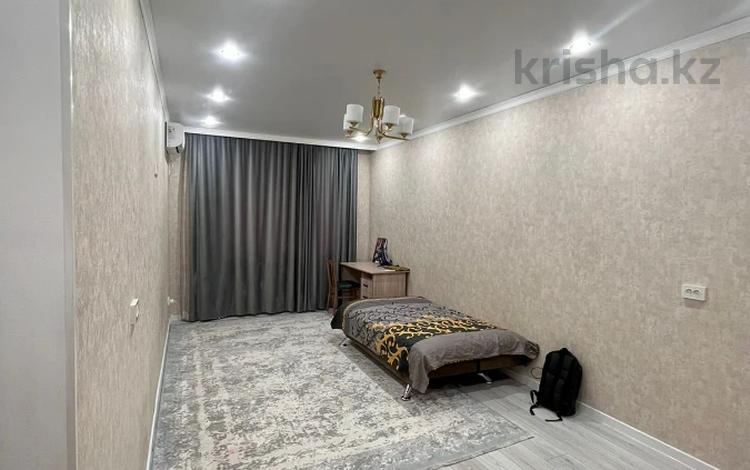 1-комнатная квартира, 40 м², 4/12 этаж, Сатпаева — Туркебаева за 34 млн 〒 в Алматы, Бостандыкский р-н — фото 2