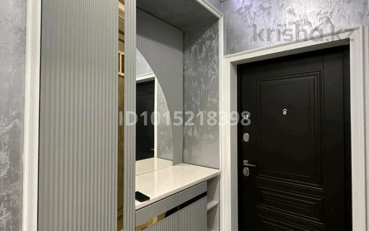 2-бөлмелі пәтер · 88 м² · 1/3 қабат, Батырбекова 20 — Караван сарай, бағасы: 3 000 ₸ в Туркестане — фото 2