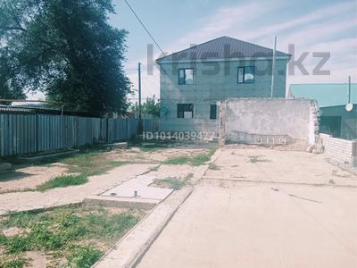 Жеке үй · 5 бөлме · 199 м² · 5 жүзд., Еңбекту 5 — Переулок есет батыр, бағасы: 37 млн ₸ в Кандыагаш