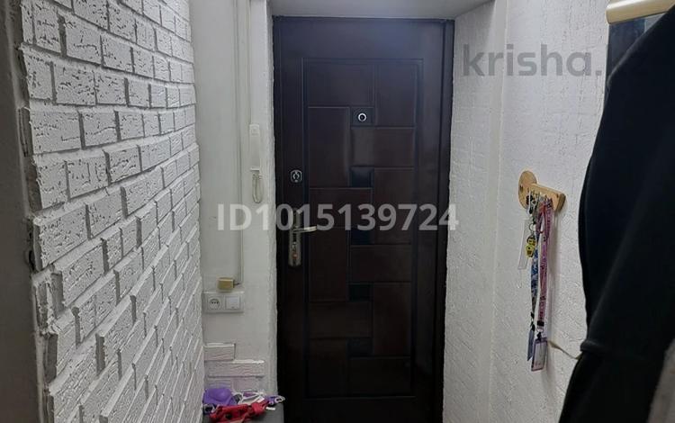 3-комнатная квартира · 60 м² · 1/3 этаж, мкр Алтай-1 7 за 35 млн ₸ в Алматы, Турксибский р-н — фото 2