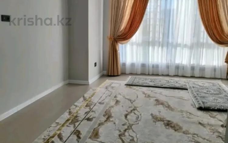 2-комнатная квартира · 70 м² · 9/9 этаж, Елорда 6/3 за 300 000 ₸ в Атырау — фото 4