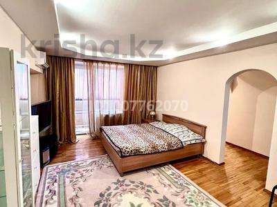 1-комнатная квартира · 40 м² · 7/7 этаж, Абая 141 за 250 000 〒 в Алматы, Алмалинский р-н